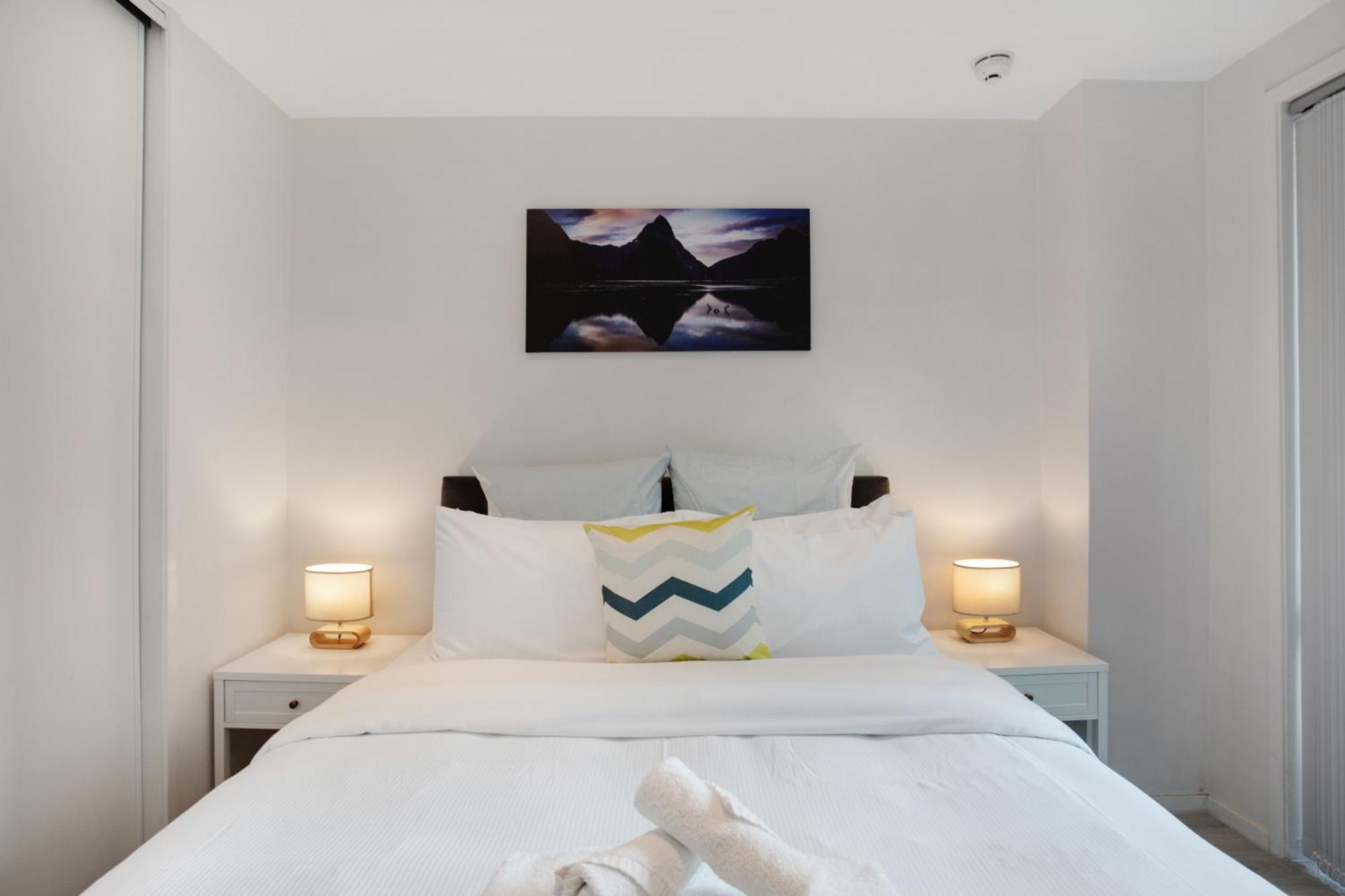 Quayside Quarters Close To Spark Arena Auckland