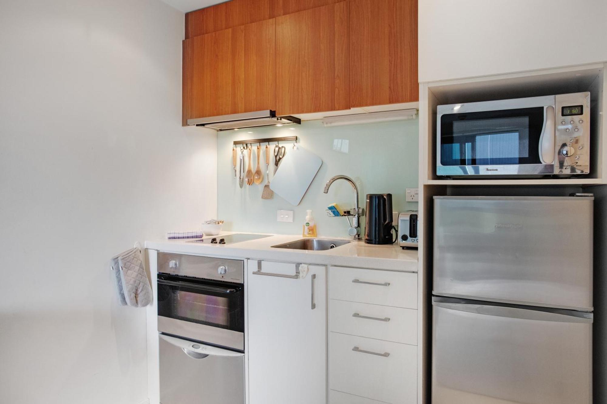 Quayside Quarters Close To Spark Arena Apartment